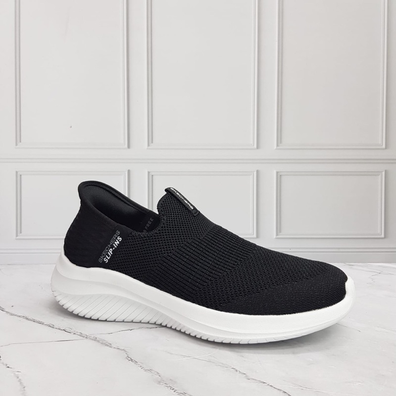 SEPATU SKECHERS SLIP IN COZY