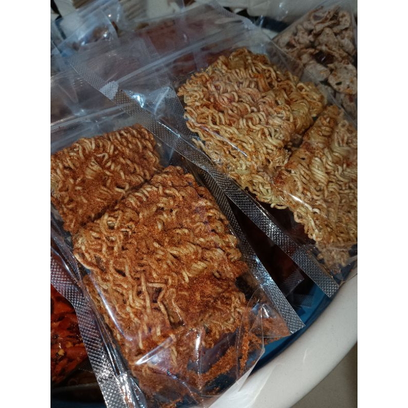 

Mie setan kemasan pouch