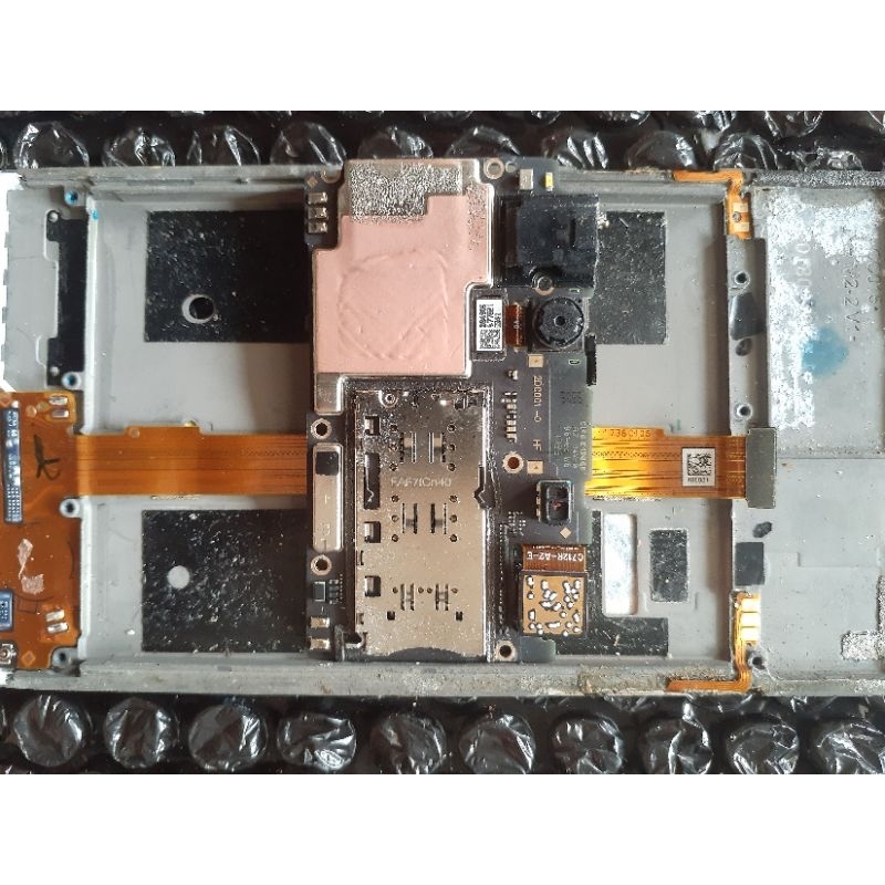 mesin oppo a71 mediatek kondisi botlop sajah selebihnya aman masih pada komplit.