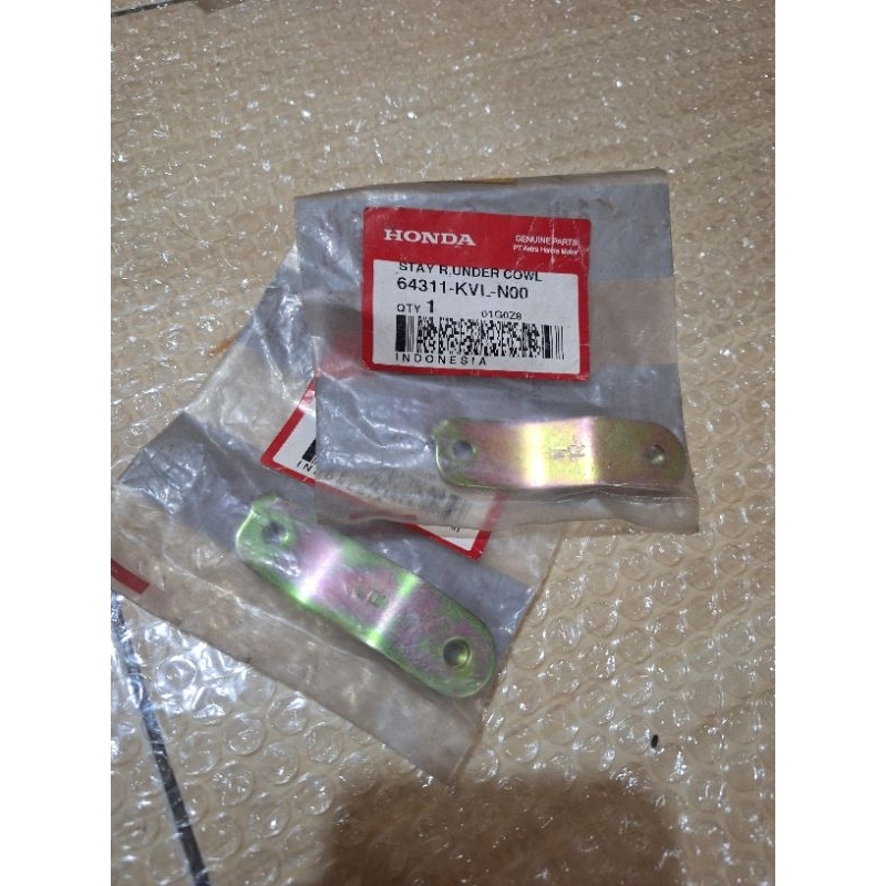 stay undercowl supra x125 batman KVL R kanan dudukan breket under cowl penutup mesin supra x125 x 12