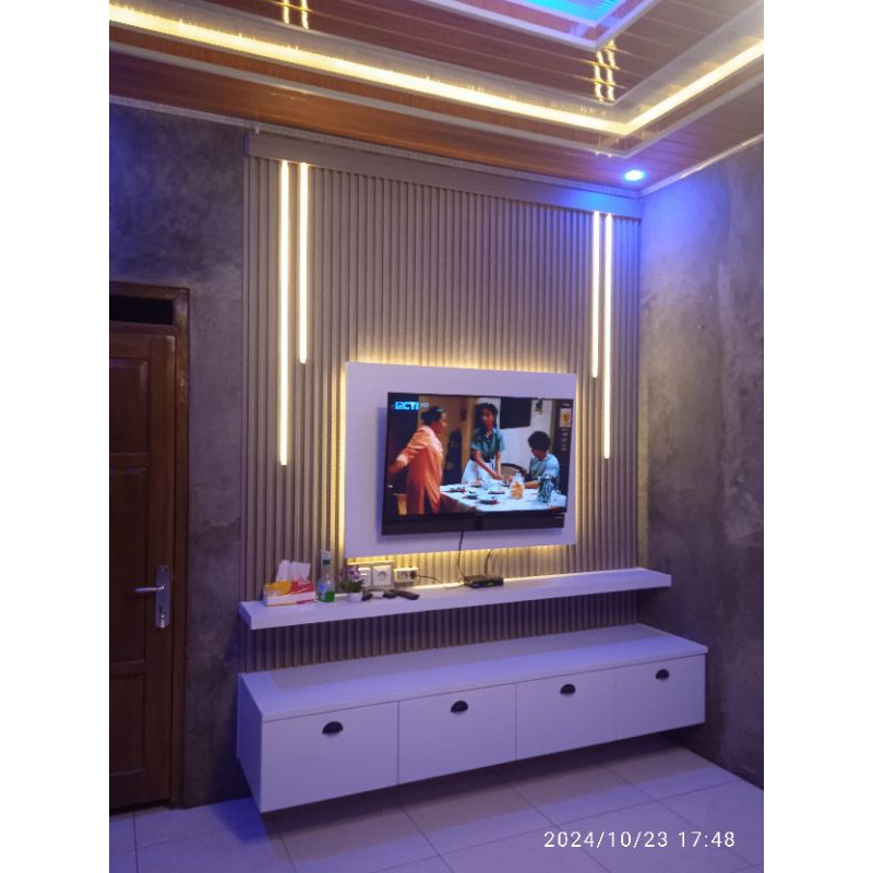 backdrop TV hpl minimalis