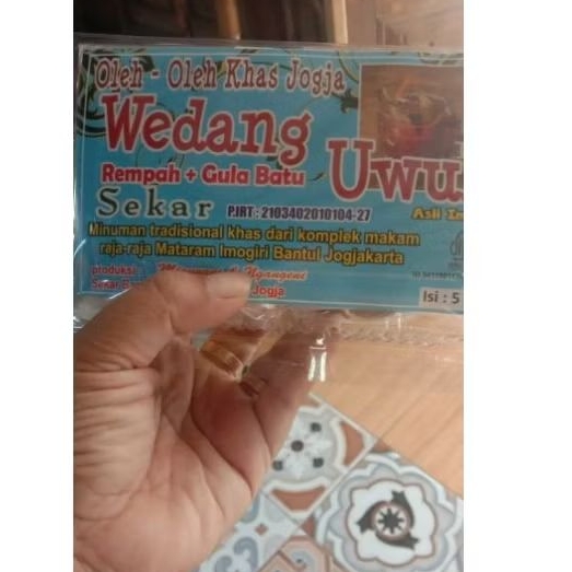 

MINUMAN HERBAL REMPAH WEDANG UWUH / ISI 5 SASET