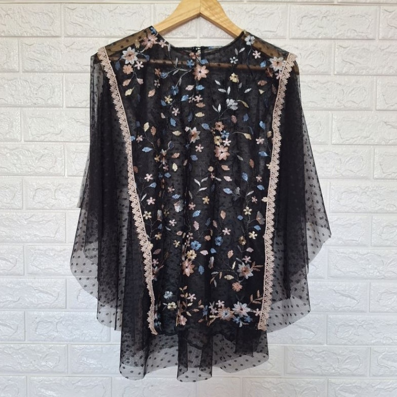 KODE C25S Kimaya cape outer blouse gardenia mix tile doty  By Maylandung