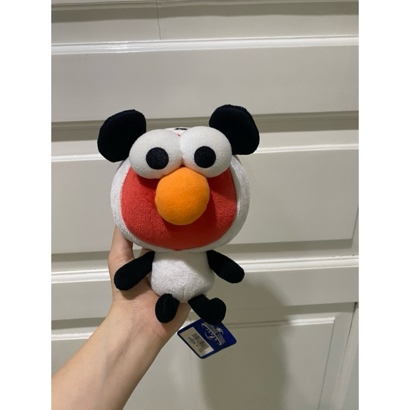 universal studios japan elmo panda sesame street
