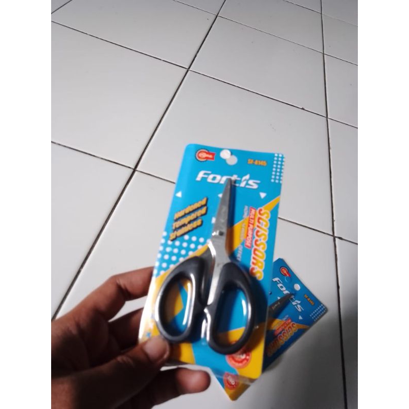 

GUNTING , GUNTING MURAH ,GUNTING KERTAS ,GUNTING PREMIUM ,GUNTING