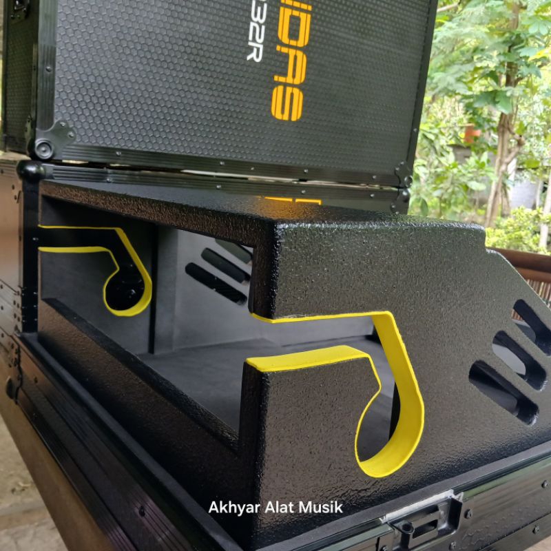 Ciasaatcisarua Hardcase Case Midas M32R Bukan M32
