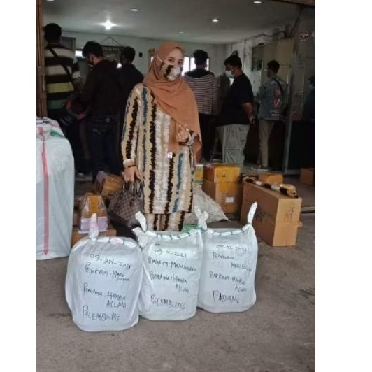 

Madu Soleha || Madu Murni Hutan Akasia kota Jambi ( Sumatera ) 10 kg