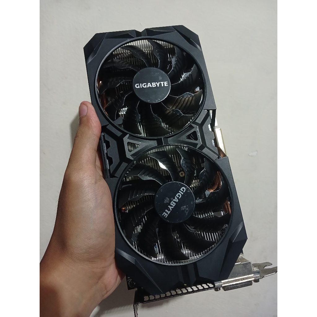 VGA GIGABYTE WINDFORCE R9 380 4GB