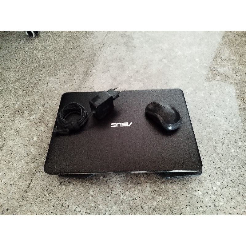 Laptop Asus X441S Second( Bisa Nego)