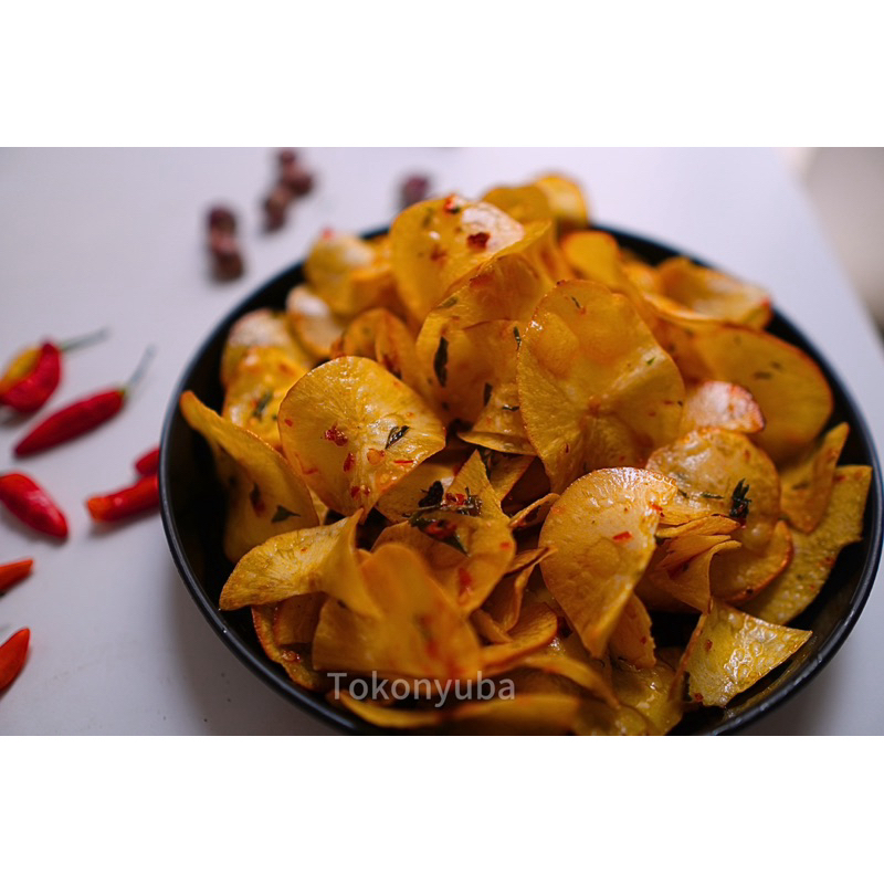 

KERIPIK KUNYIT ASIN GURIH KHAS TOKONYUBA