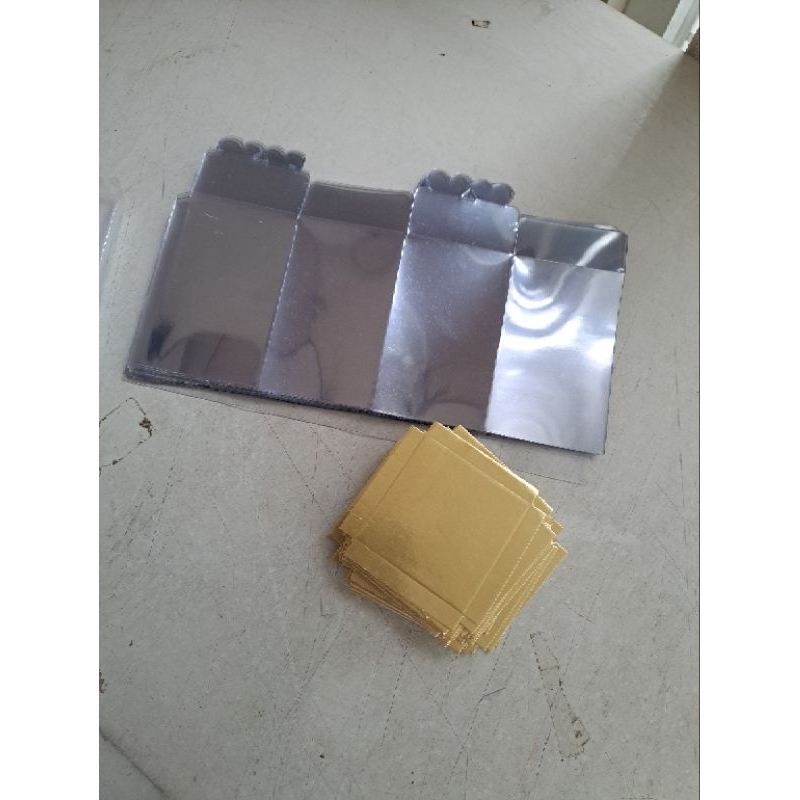 

Mika Kotak Souvenir Uk 6x6x10