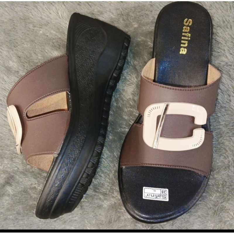 SANDAL, SANDAL FASHION, SANDAL WANITA, SANDAL JALAN, SANDAL TAPLAK RENDAH, SANDAL FASHION KEKINIAN, 