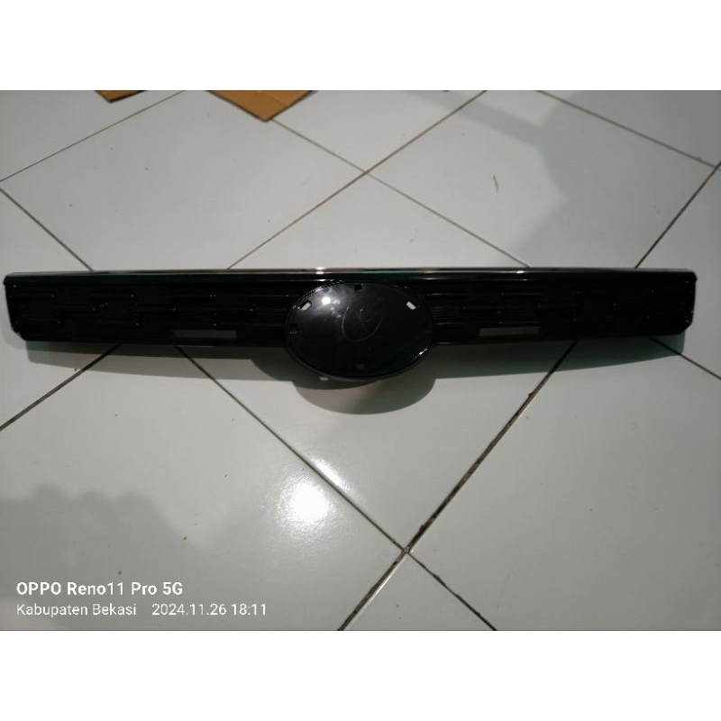 Ram Grill depan Rush Terios 2024 53121-BZ640 ORIGINAL Gres baru.