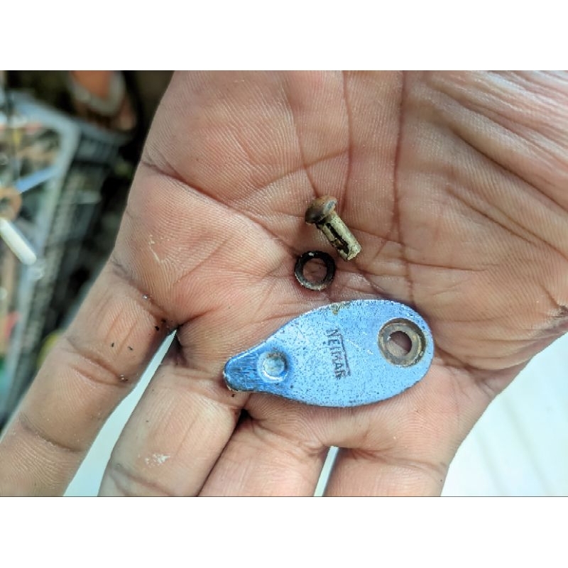 tutup kunci stang neiman original vespa super/sprint