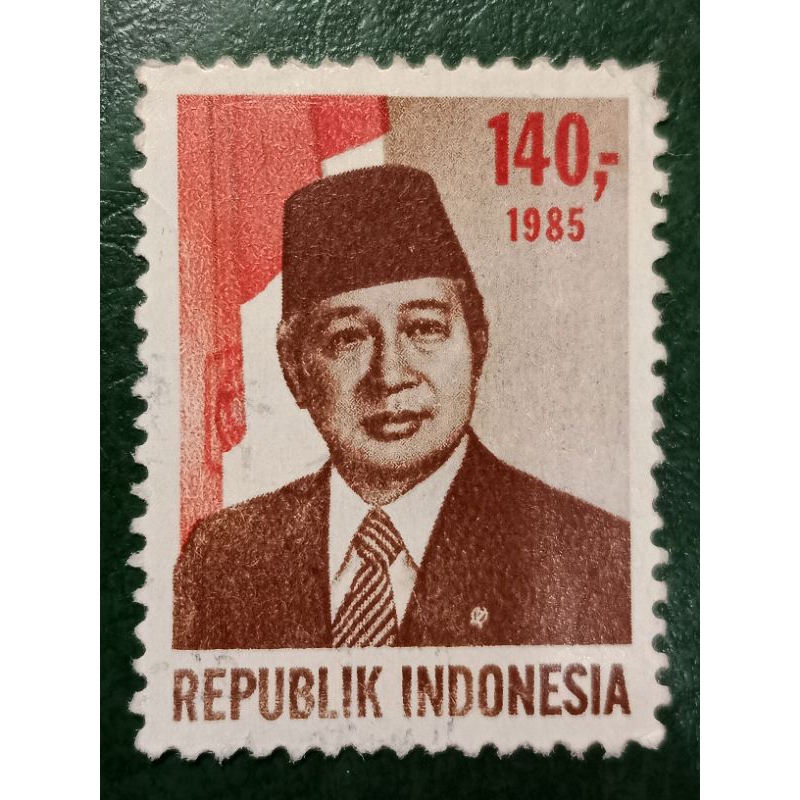 

Prangko Indonesia Presiden Soeharto Rp 140 Tahun 1985 USED