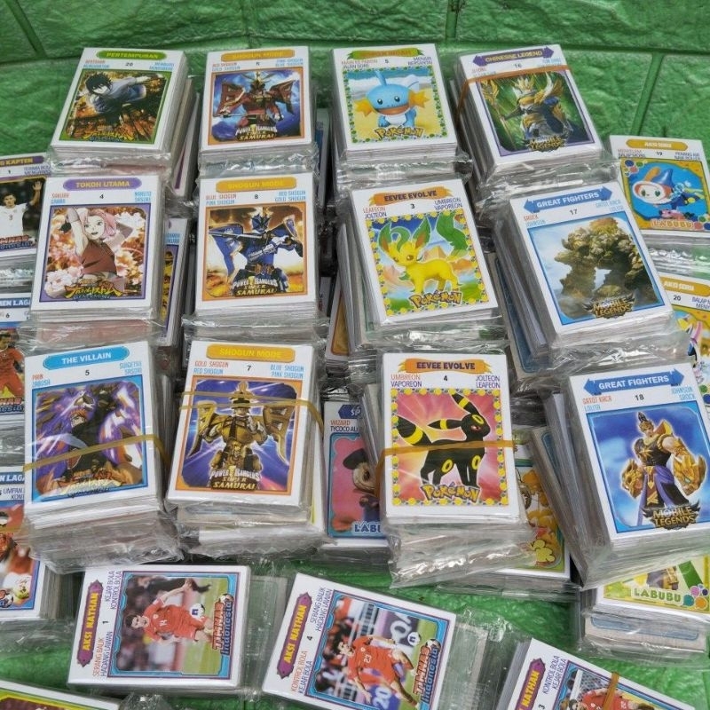 12 Sachet Mainan Kartu Kwartet Jumbo FF BOBOIBOY ULTRAMAN 4,5x6,5cm BOBOI BOLA TIMNAS  Wartet DG
