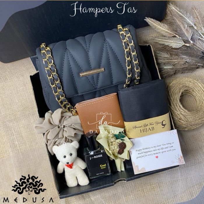 

Kado ulang tahun cewek Hampers Gift Box Hadiah Ulang Tahun Perempuan