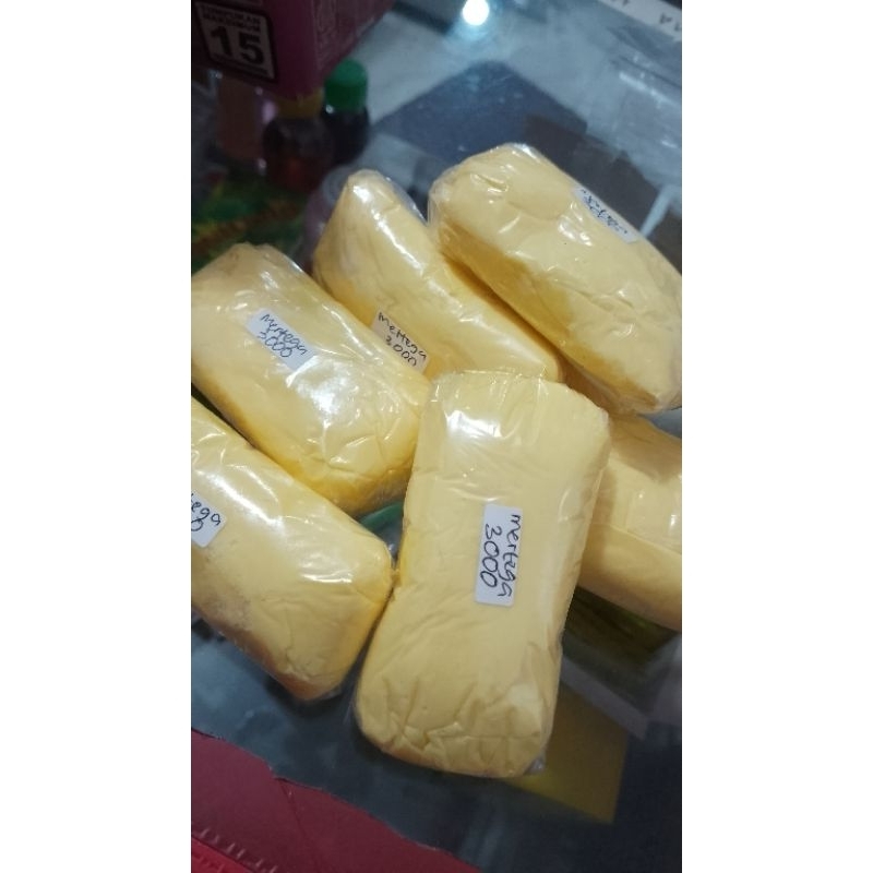 

MARGARIN ECERAN +-50 GRAM harga 3.000 rupiah