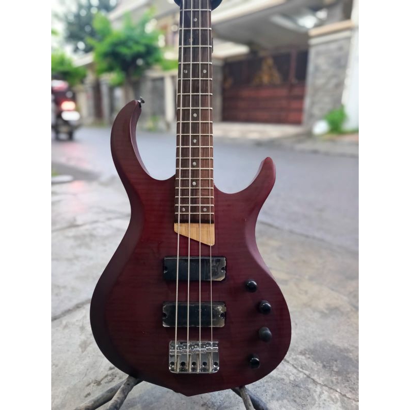 Bass Marcus Miller 4string