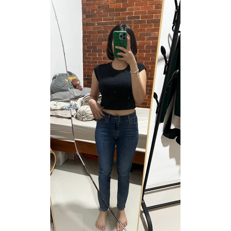 Preloved Levi’s Skinny Jeans (second)