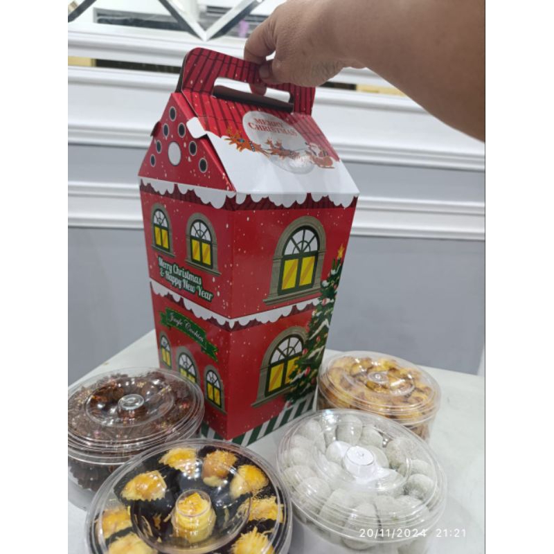 

KUE NATAL HAMPER JINGLE COOKIES