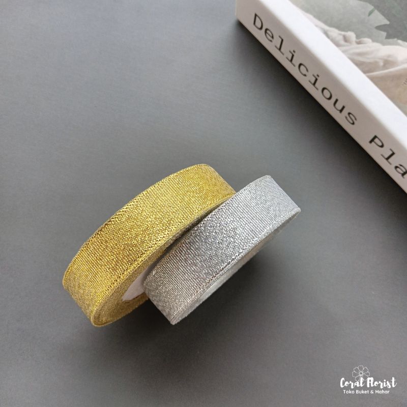 

PITA GLITTER METALIK 3/4 INCH - PITA GLITTER 2 CM - PITA BUKET - PITA GLITTER METALIK WARNA EMAS PERAK