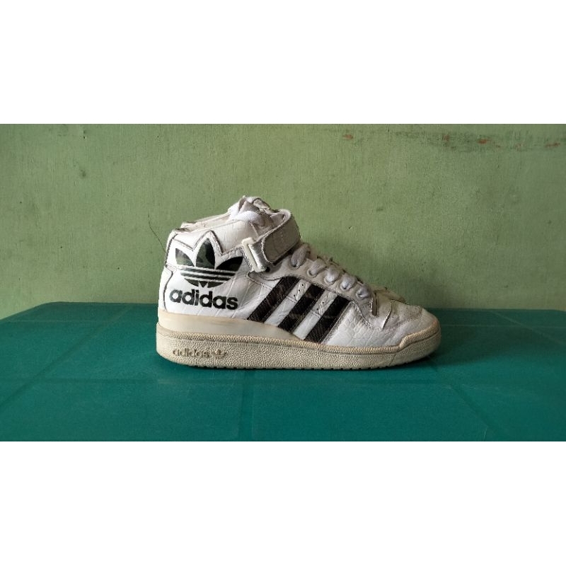 sepatu Adidas forum high second