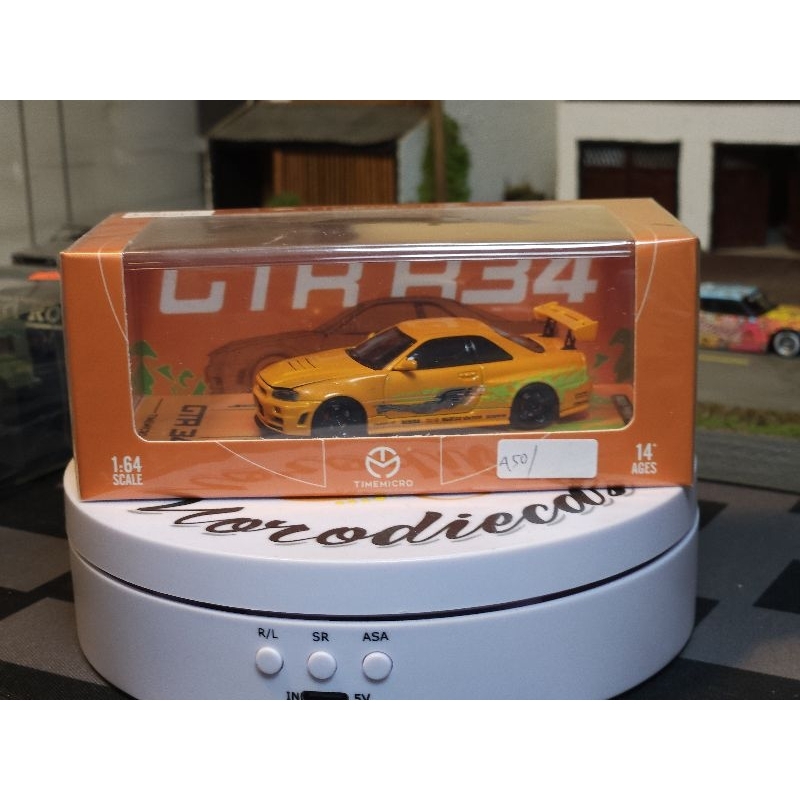 Time micro Nissan R34 Orange