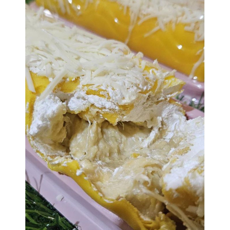 

Pancake Roll Durian Homemade (Lebih Tebal, Sesuai Foto)/Pancake roll durian BEST SELLER