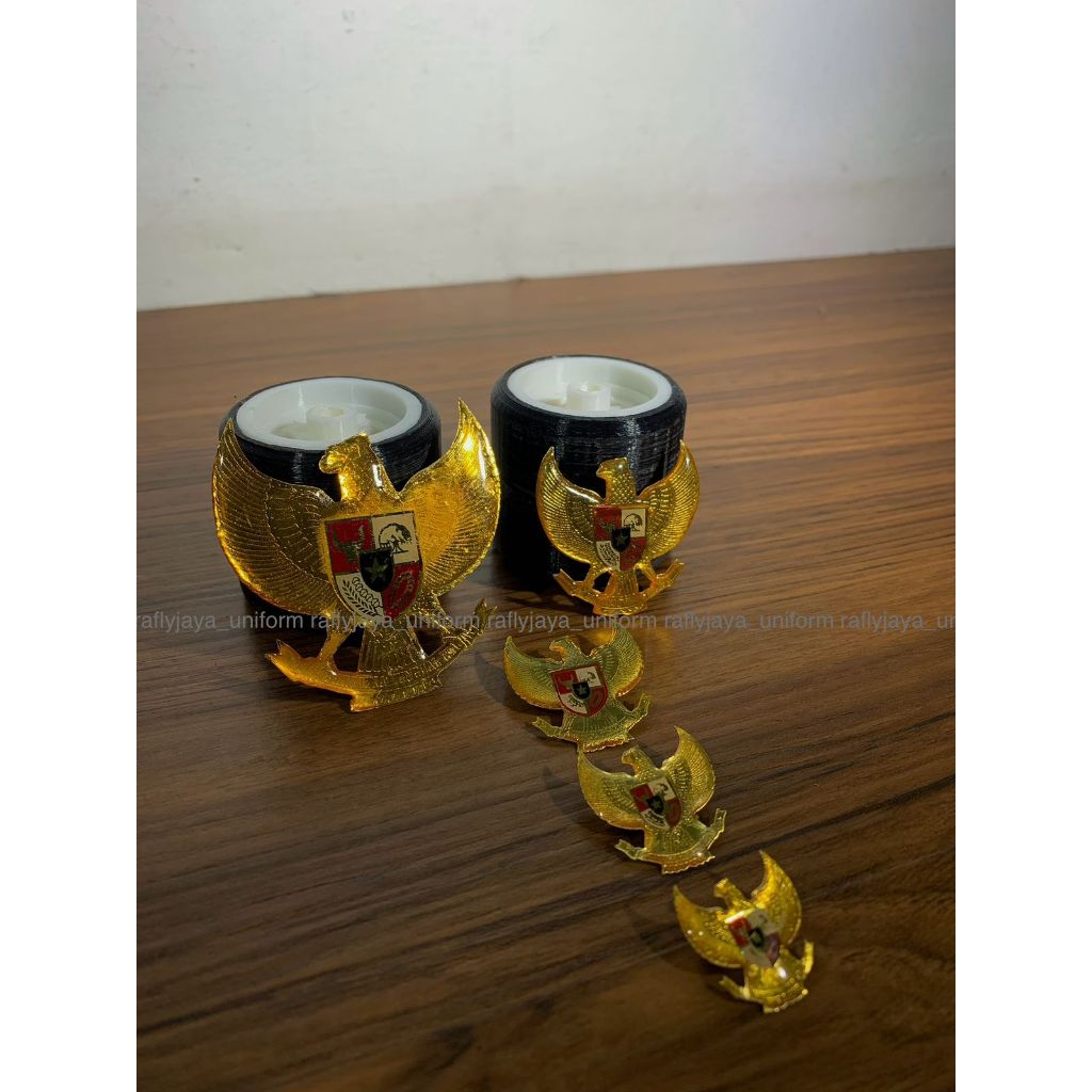 Pin Garuda - Pin Burung Garuda - Pin Peci Paskibra - Paskibra - Perlengkapan Paskibra