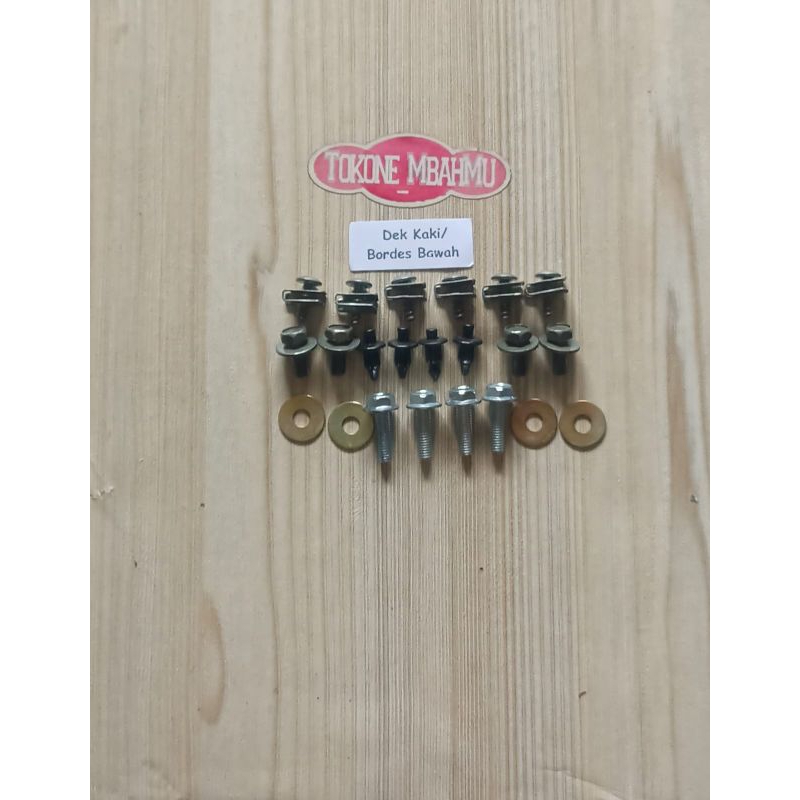 Baut Cover Body Bodi Dek Pijakan Kaki / Bordes Bawah Honda Spacy Karbu Karburator FI 110 PGM-FI