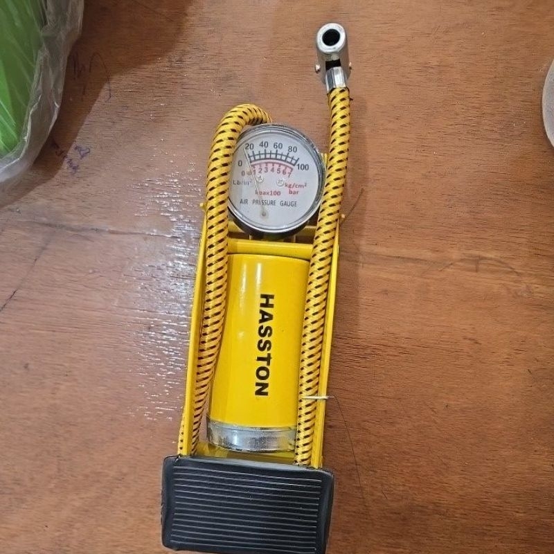 pompa injak hasston /pompa injak /foot pump ban motor mobil  hasston