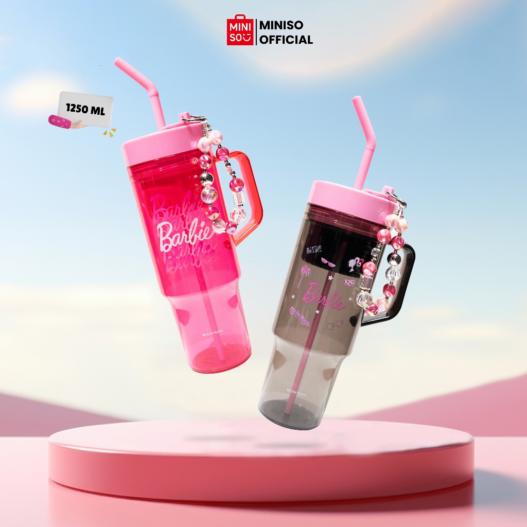 Miniso X Barbie Series Botol Minum Plastik Portabel 1.25L Straw Cup Plastik Dengan Slang Leak-Proof 
