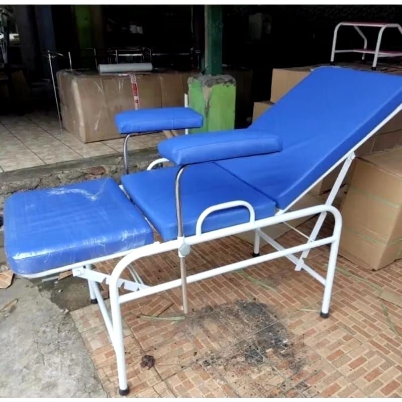 kursi donor darah pasien PMI rumah sakit besi pc