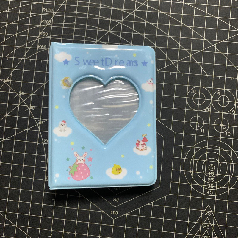 PRELOVED COLLECT BOOK 1P