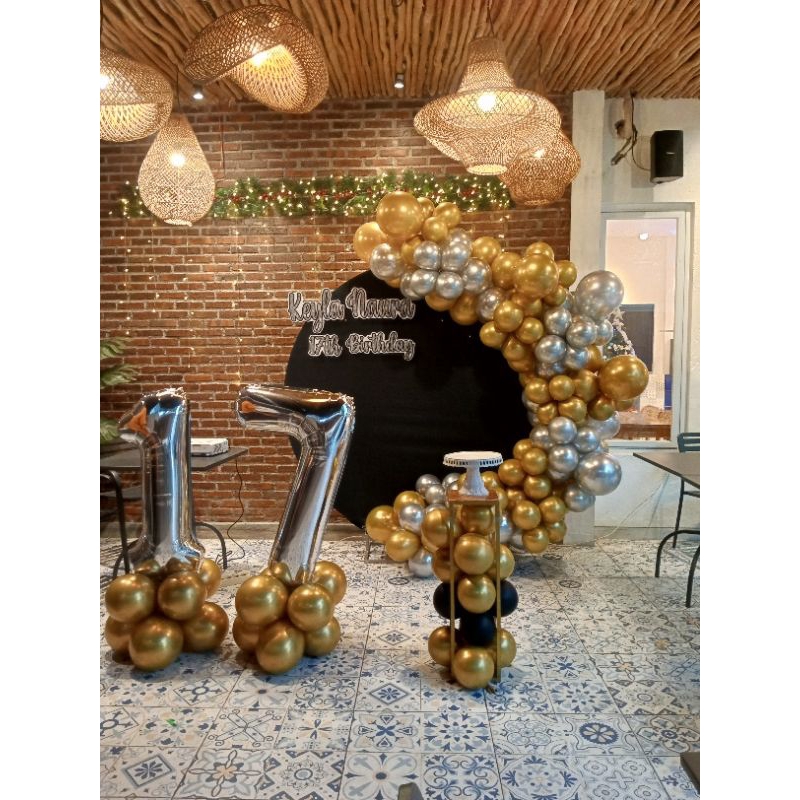 dekorasi balon backdrop bulat dekorasi balon cantik dekorasi balon surabaya jasa panggilan dekor jas