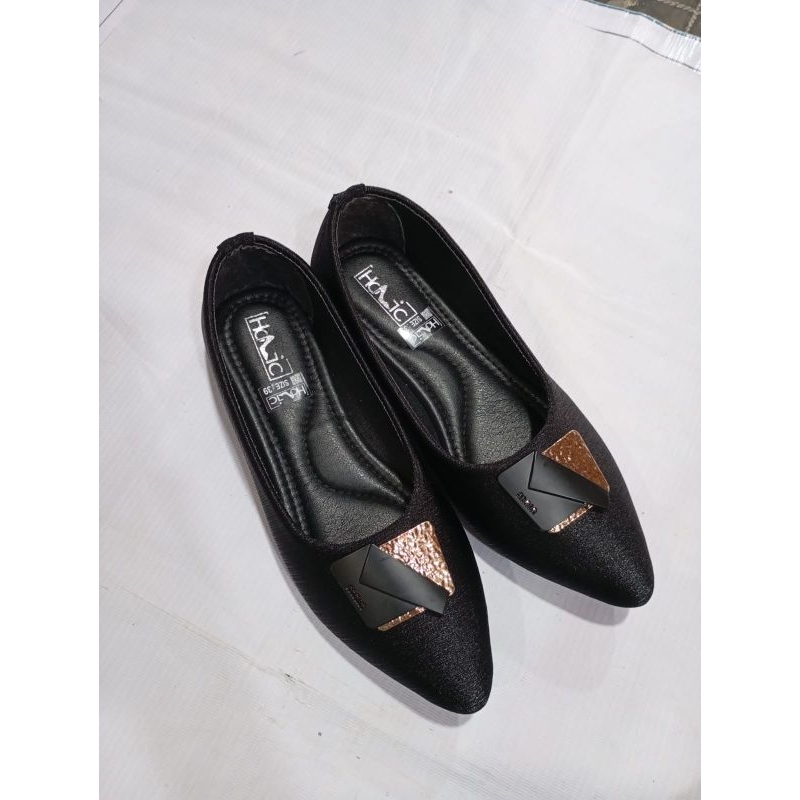 Sepatu Spansus Holic