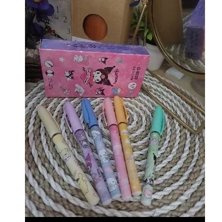 

pulpen sanrio/kuromi