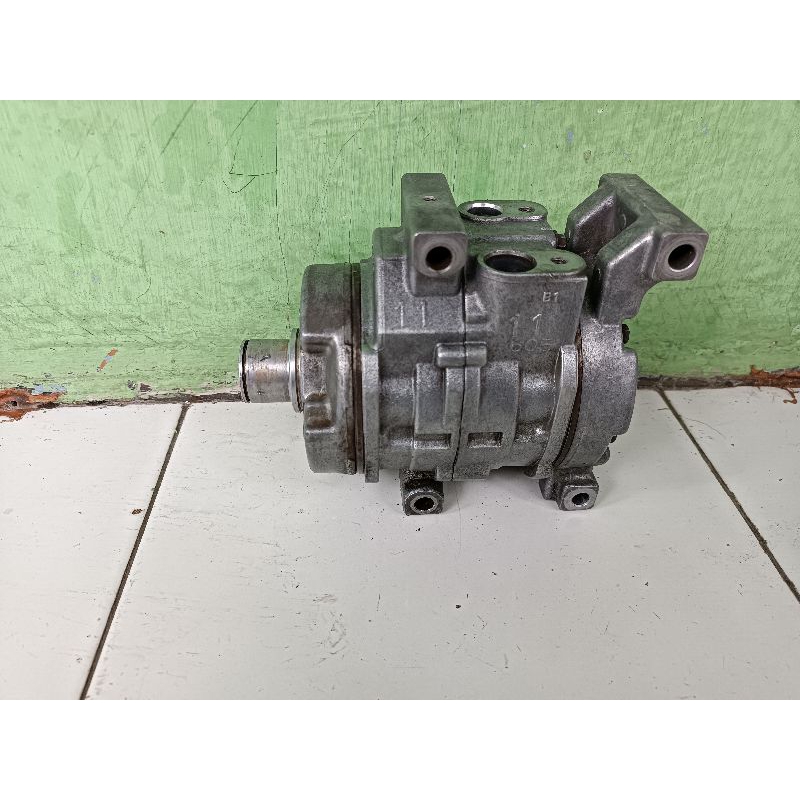 Kompresor Ac copotan avanza Old 1.3 Kondisi mulus