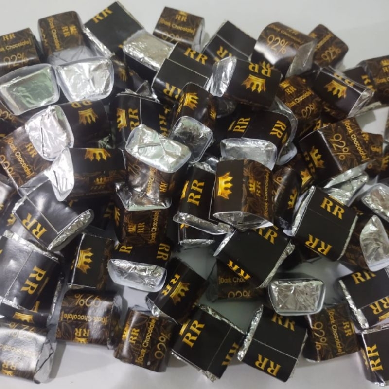 

Dark Chocolate Cubes 92% 500gram. Vegan, Diet, Diabet. Rendah Gula Dan Lemak!