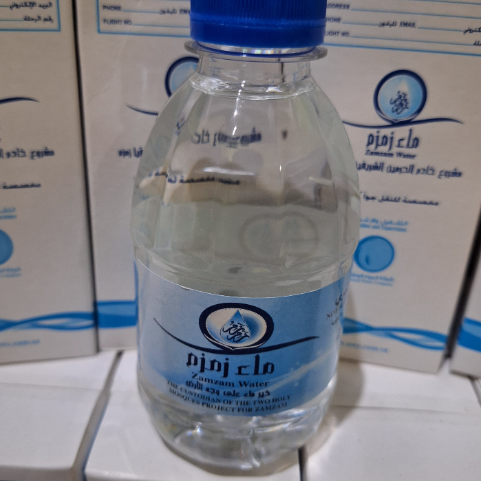 

AIR ZAM ZAM 250 ML ASLI/OLEH OLEH HAJI DAN UMROH/ HAMPERS HAJI DAN UMROH