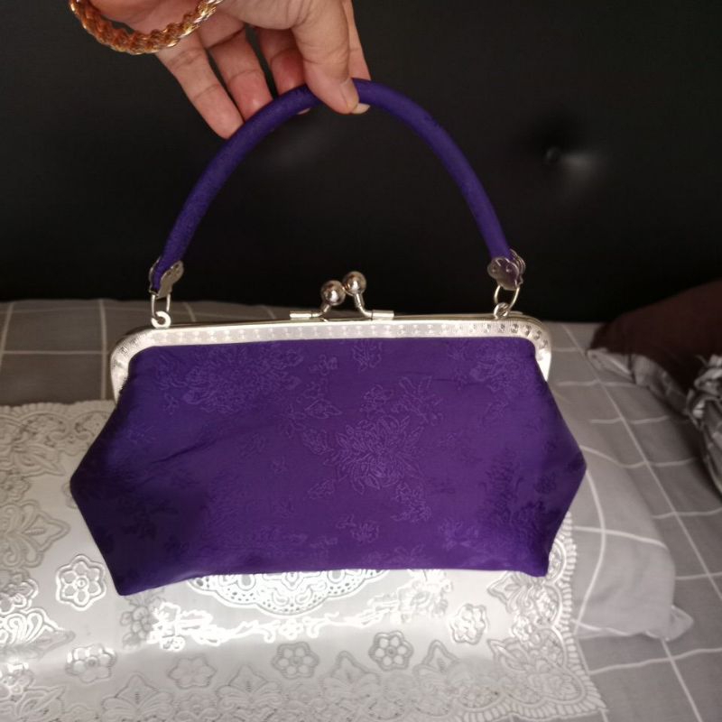 tas pesta ungu cantik