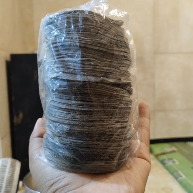 

KULIT DIMSUM HITAM 7CM