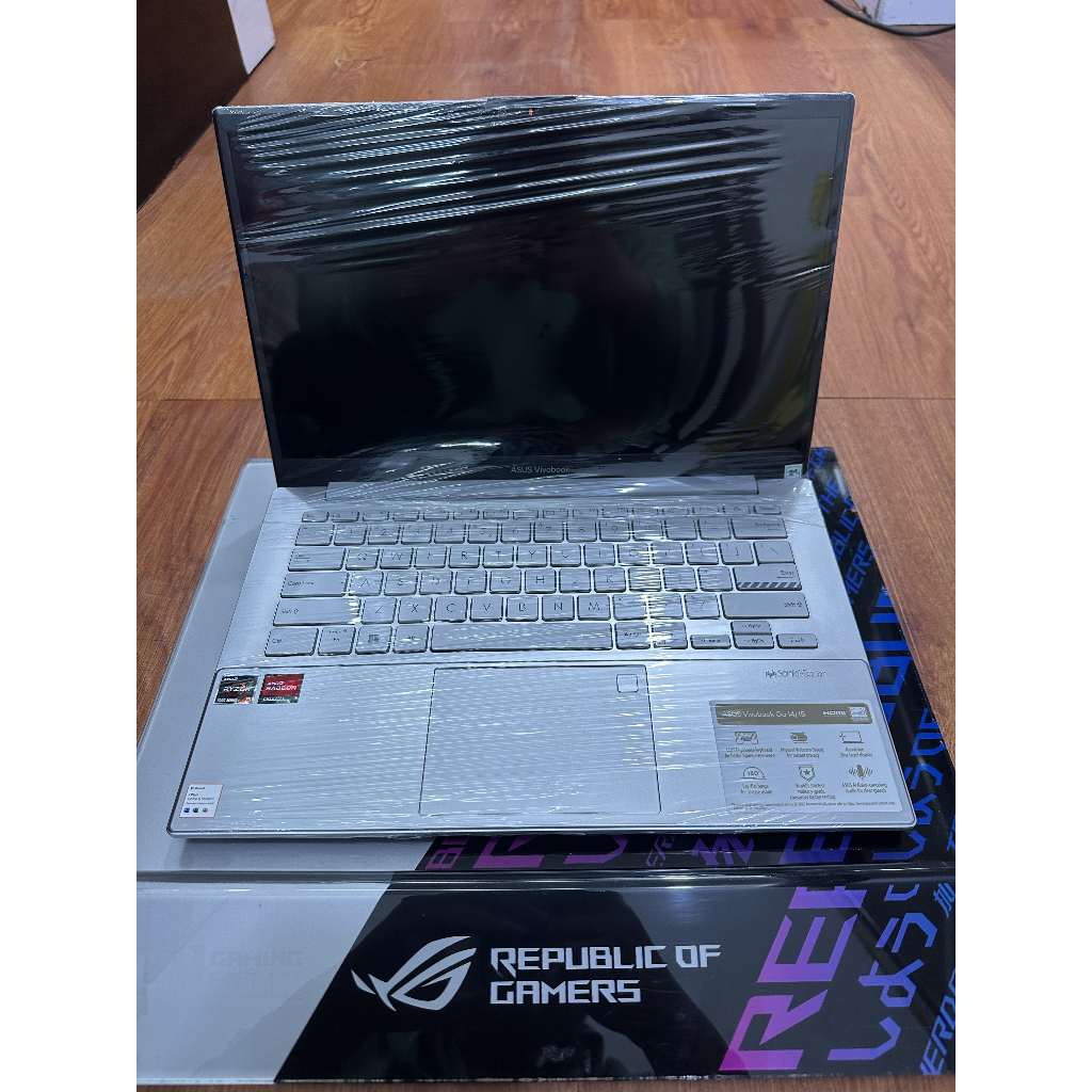 ASUS Vivobook GO 14 E1404FA AMD Ryzen 5