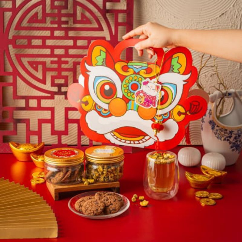 

Promo 7.7 CHRYSTEA Hampers Imlek Barongsai Series / Hampers CNY