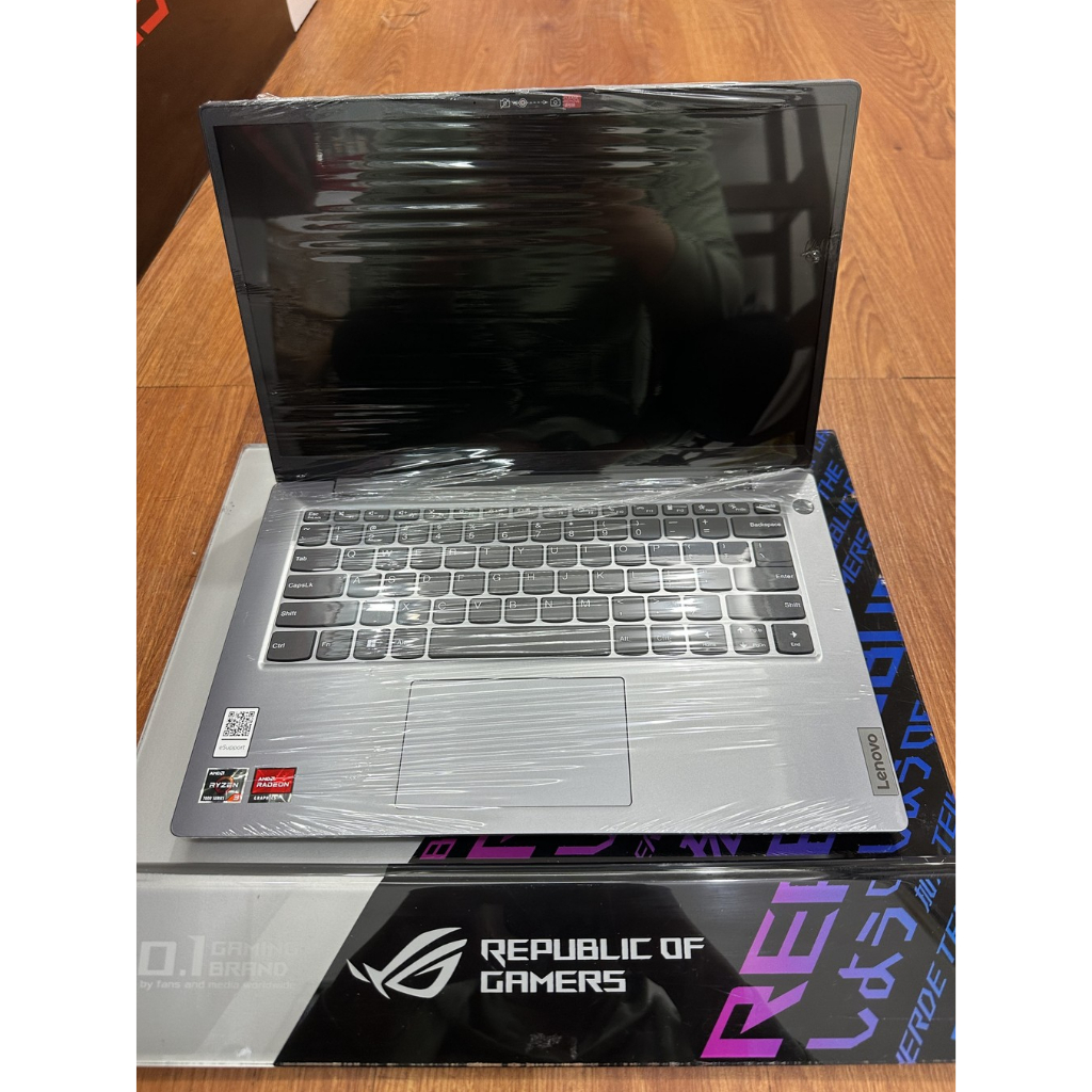 Lenovo V14 G4 AMN AMD Ryzen 3
