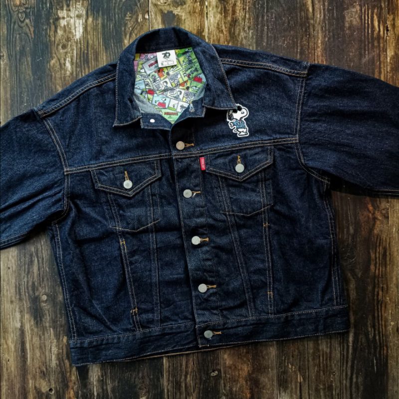 Trucker Jeans GU Collab Peanuts 70 Years Special Edition Jaket Denim