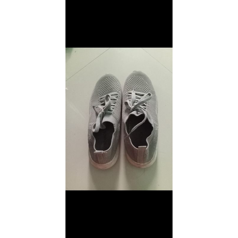 preloved sepatu nevada