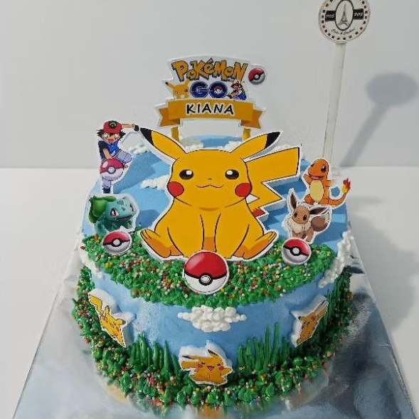 

Pikachu cake/pokemon cake