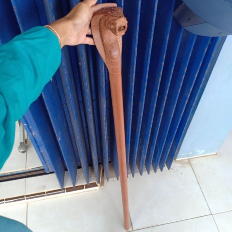 tongkat jalan kayu nogosari nagasari ukir cobra B79